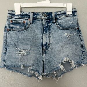 Abercrombie and fitch high rise mom short